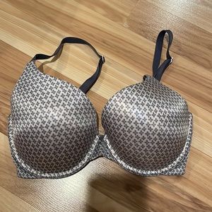 Victoria’s Secret bra. Super comfy. Just doesn’t fit.